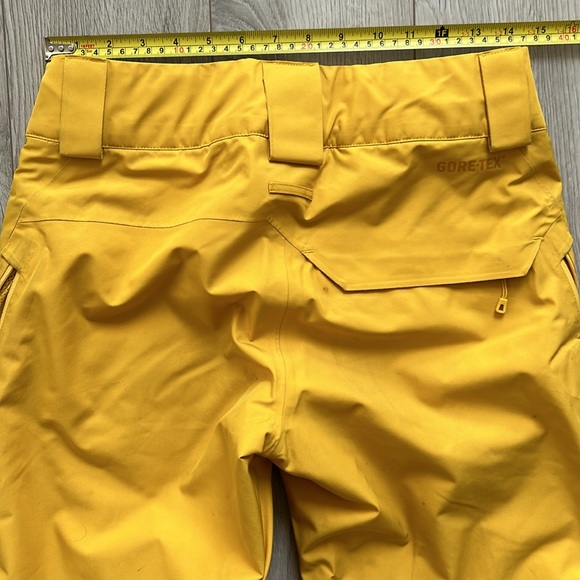 Patagonia insulated GORE-TEX ski pants - Picture 8 of 9
